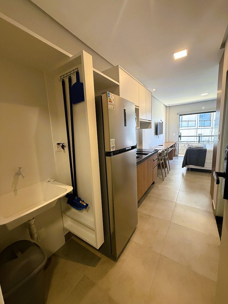 Estilo e leveza a 300m da praia - Stella Studio