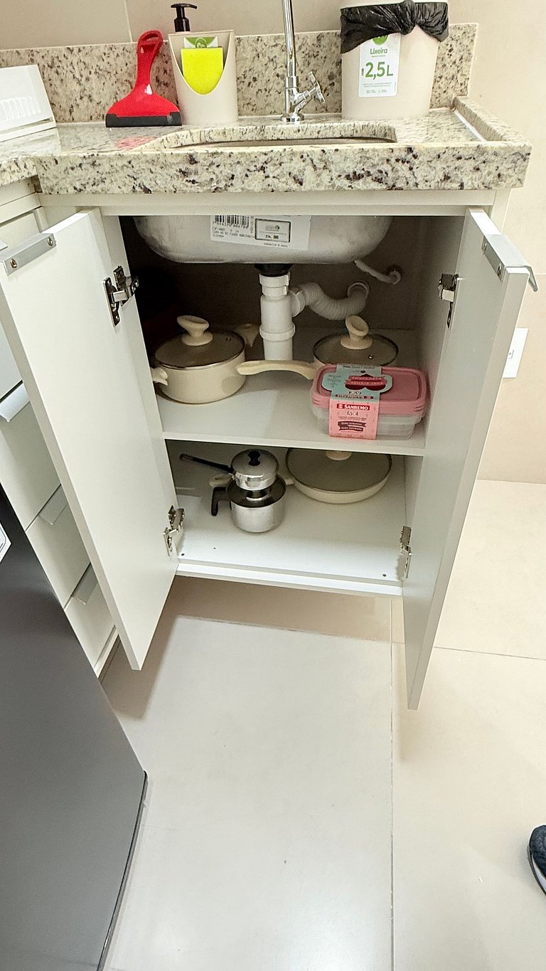 Practical and comfortable retreat near the beach 211