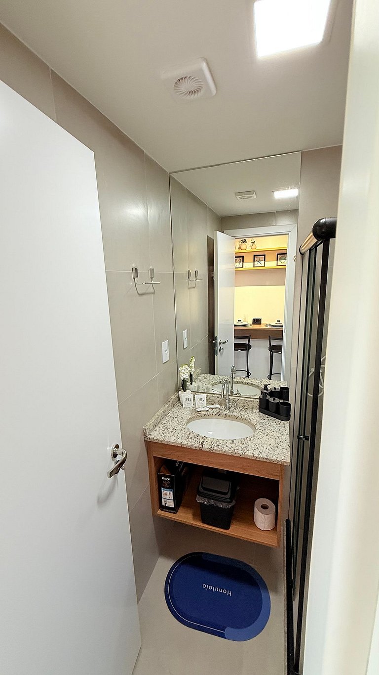 Apartamento elegante com vista para o mar - CL701