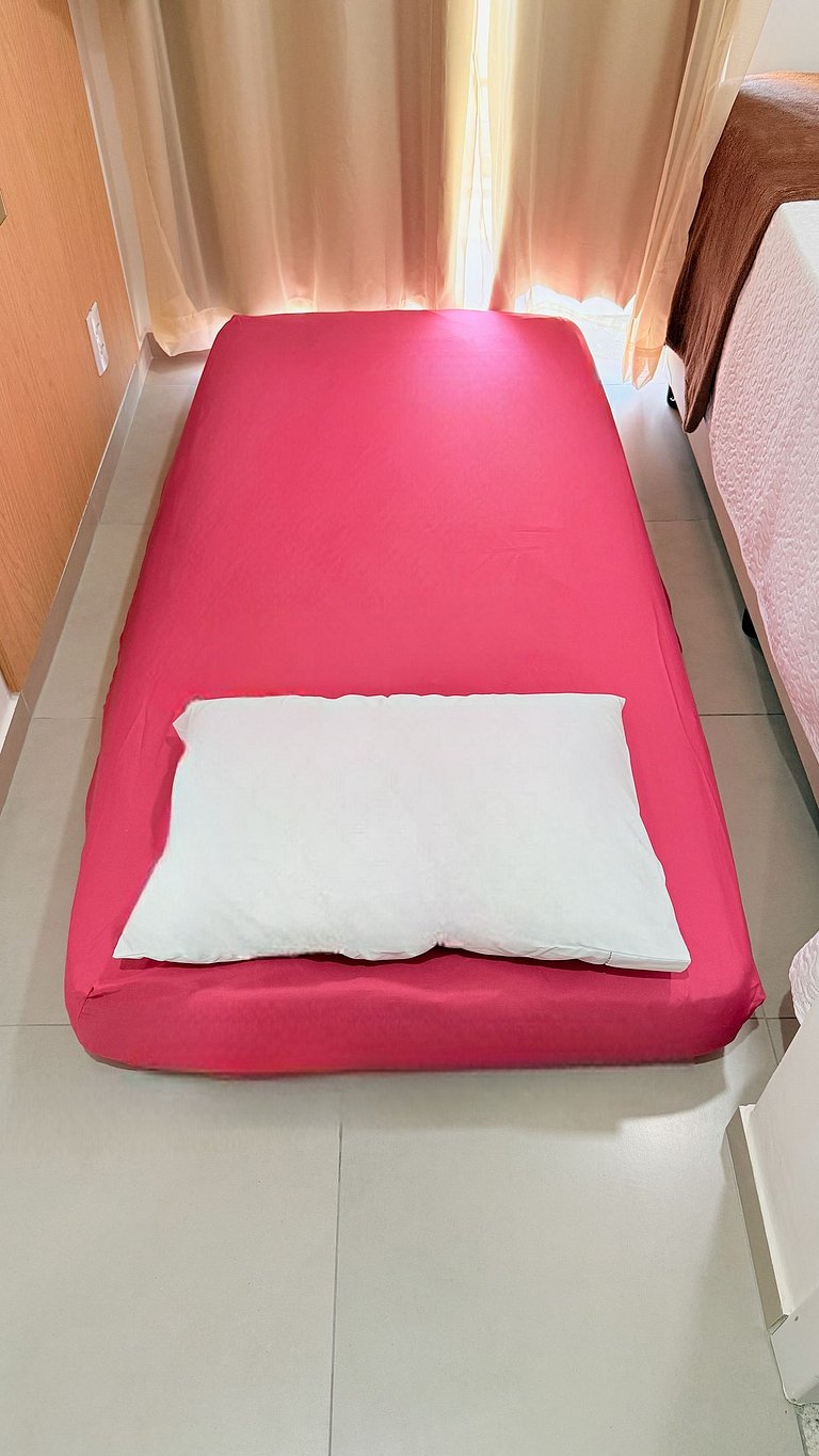 Practical and comfortable retreat near the beach 211