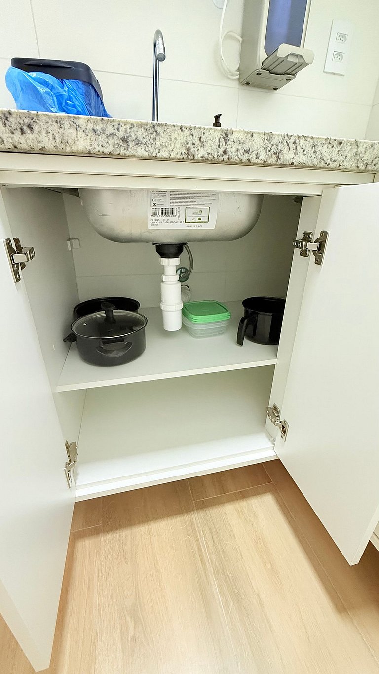 Estudio hermoso y acogedor con vista al mar - CL409