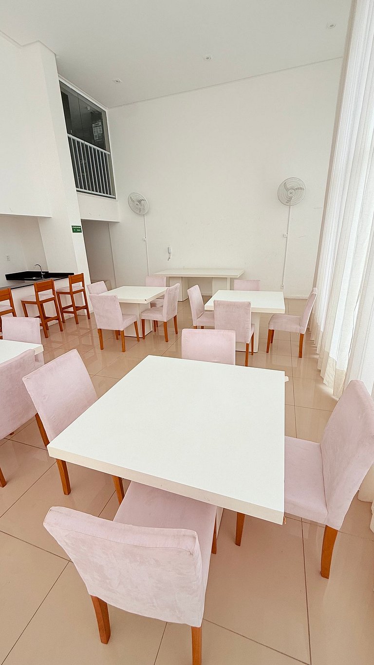 1-Bedroom Apartment with Balcony at Atlântico Porto Residenc