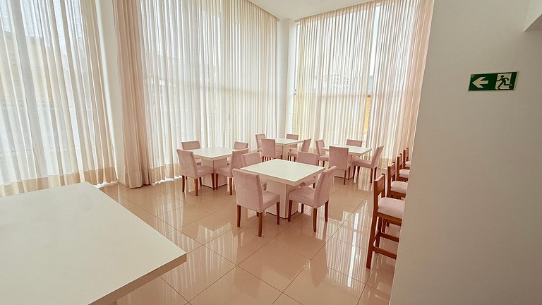 Apartamento 1 Quarto com Varanda no Atlântico Porto Residenc