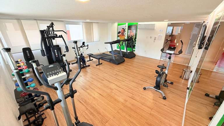 Apto charmoso com varanda a poucos passos da Orla