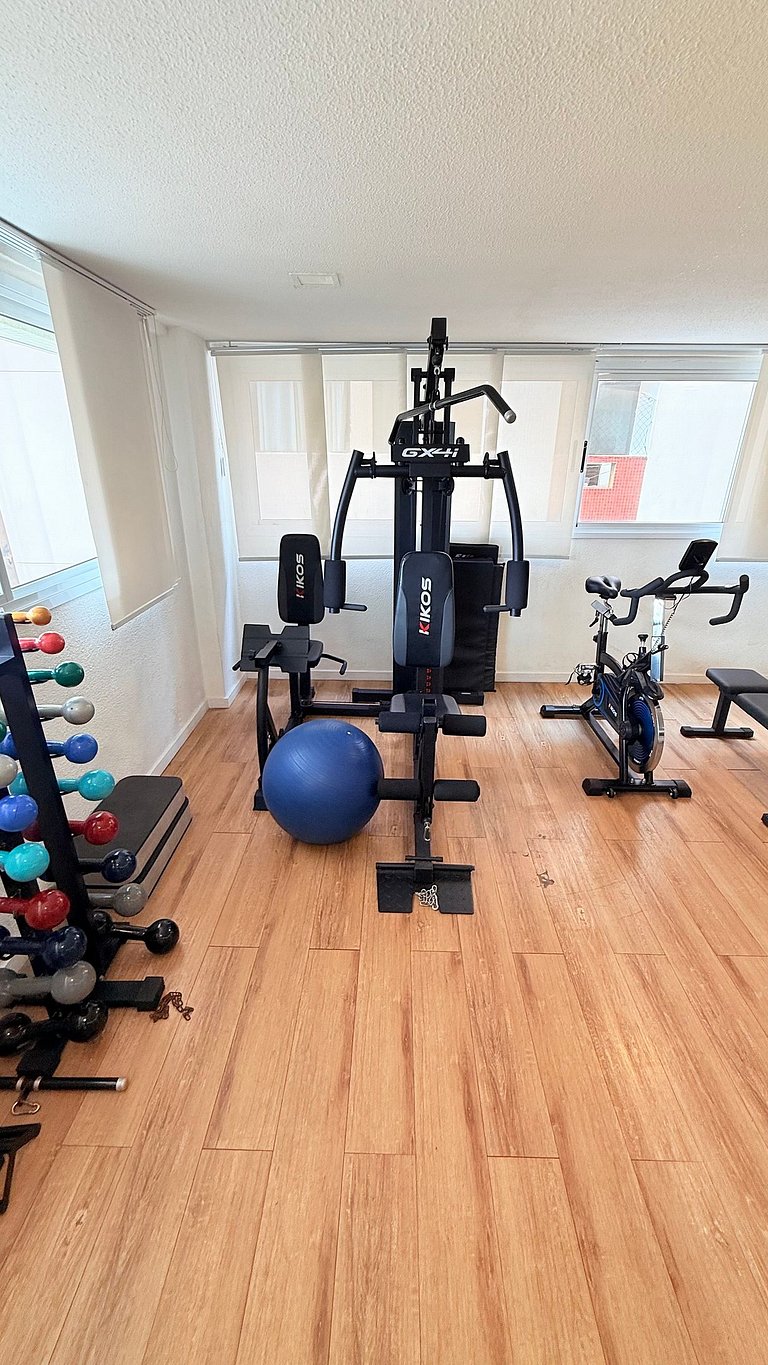 Apartamento 1 Quarto com Varanda no Atlântico Porto Residenc