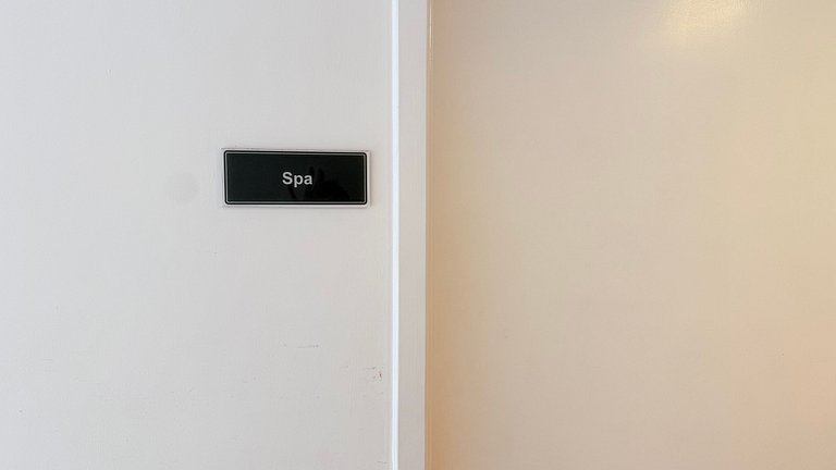 Apartamento 1 Quarto com Varanda no Atlântico Porto Residenc