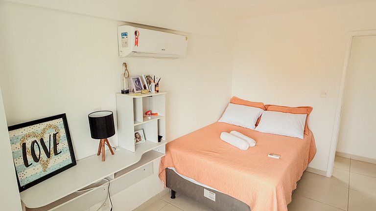 1-Bedroom Apartment with Balcony at Atlântico Porto Residenc