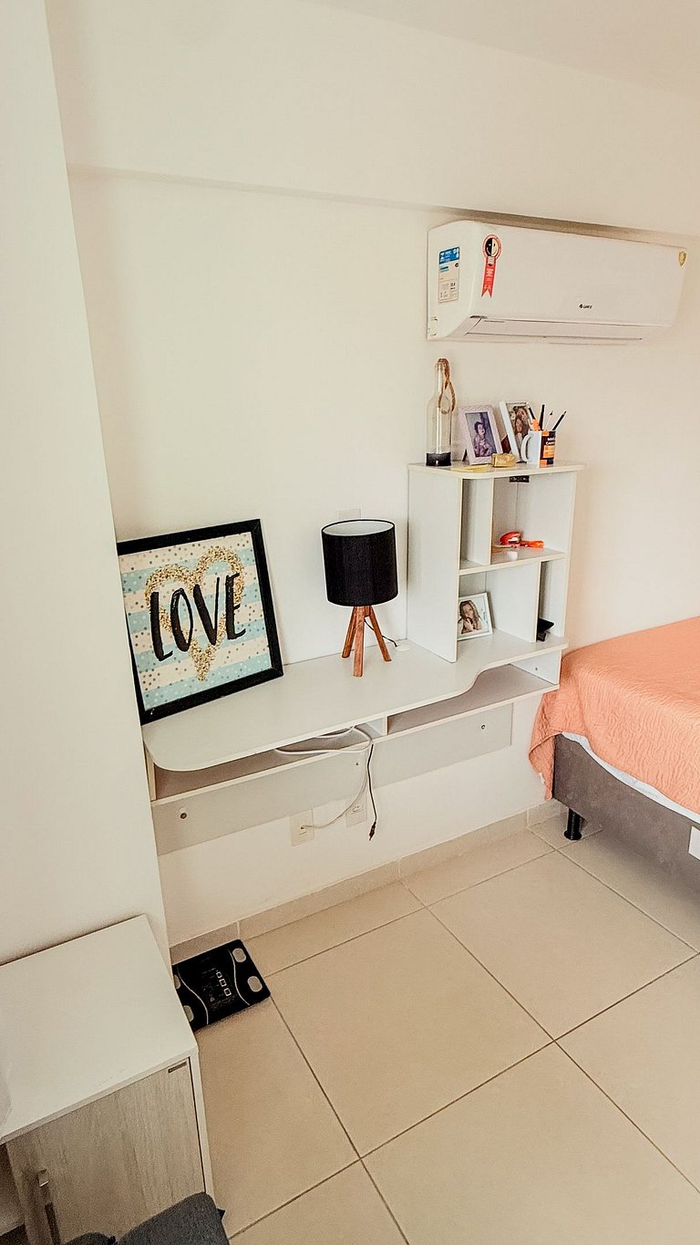 Apto Encantador con Balcón a Pasos de la Playa