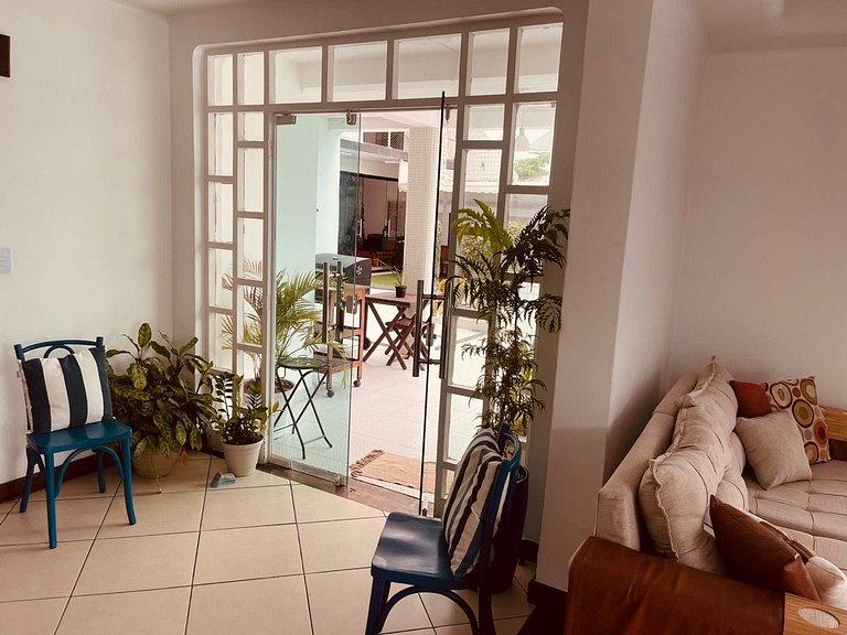 Casa completa com piscina em Vilas do Atlântico